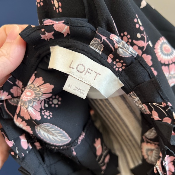 Loft Floral Ruffle Shell - Picture 5 of 9